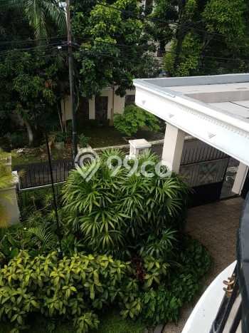 Rumah Luxury Modern Siap Huni di Senopati Jakarta Selatan Rumah Luxury Modern Siap Huni di Senopati Jakarta Selatan
