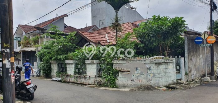 Siap Huni Rumah Mewah 3 Kamar di Kebayoran Baru Dekat ke Mana Pun Siap Huni Rumah Mewah 3 Kamar di Kebayoran Baru Dekat ke Mana Pun