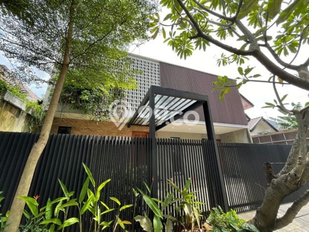Dijual Rumah Mewah Elegan Dengan View Cantik di Lebak Bulus, Jakarta Selatan Dijual Rumah Mewah Elegan Dengan View Cantik di Lebak Bulus, Jakarta Selatan