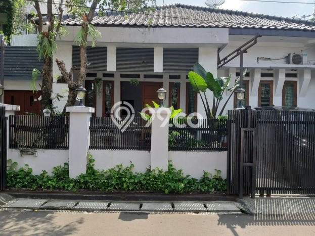 For Sale! Luxury House LT 320m2 Desain Modern di Radio Dalam For Sale! Luxury House LT 320m2 Desain Modern di Radio Dalam