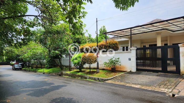 Jual Rumah Mewah Elegan Dengan View Cantik di Pondok Indah, Jakarta Selatan Jual Rumah Mewah Elegan Dengan View Cantik di Pondok Indah, Jakarta Selatan