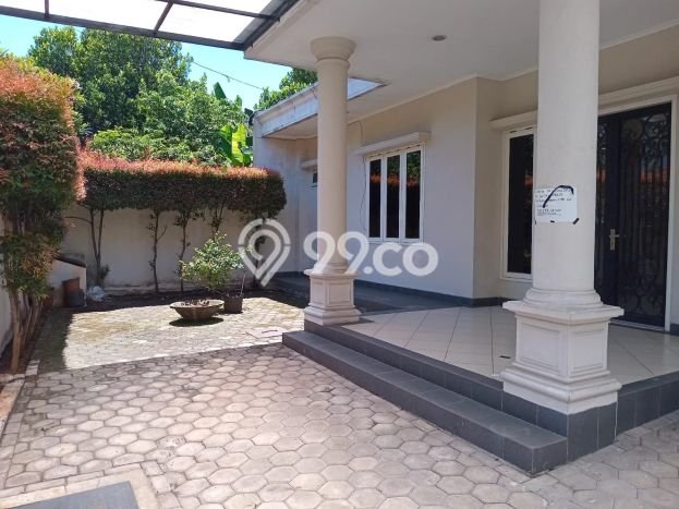 Jual Rumah Mewah Elegan Dengan View Cantik di Pondok Indah, Jakarta Selatan Jual Rumah Mewah Elegan Dengan View Cantik di Pondok Indah, Jakarta Selatan