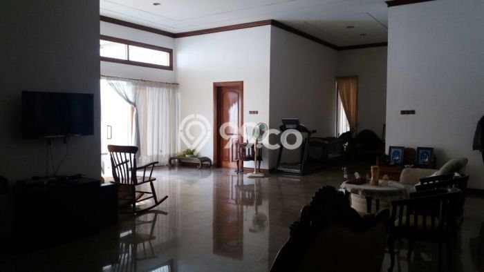 Rumah Elit LB 315m2 Siap Pakai Desain Elegan di Pondok Pinang, Jakarta Selatan Rumah Elit LB 315m2 Siap Pakai Desain Elegan di Pondok Pinang, Jakarta Selatan