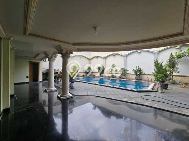 Rumah Elit Modern Siap Huni di Pondok Indah Jakarta Selatan Rumah Elit Modern Siap Huni di Pondok Indah Jakarta Selatan