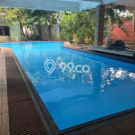 Ready to Use! Luxury House LT 1600m2 Desain Modern di Pejaten Ready to Use! Luxury House LT 1600m2 Desain Modern di Pejaten