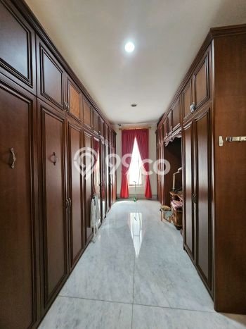 Dijual Rumah Luas Elegan Dengan View Eksklusif di Senopati, Jakarta Selatan Dijual Rumah Luas Elegan Dengan View Eksklusif di Senopati, Jakarta Selatan