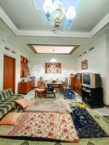 Hunian Mewah LB 400m2 Siap Pakai Desain Elegan di Setiabudi, Jakarta Selatan Hunian Mewah LB 400m2 Siap Pakai Desain Elegan di Setiabudi, Jakarta Selatan