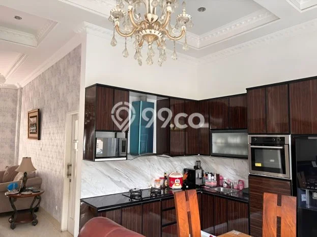 Lokasi terbaik! Rumah siap pakai dikontrakkan di Jagakarsa LB 330m2 Lokasi terbaik! Rumah siap pakai dikontrakkan di Jagakarsa LB 330m2