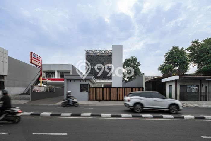 Unit Kantor Dijual di Cilandak Jakarta Selatan Luas Tanah 500m2, Luas Bangunan 578m2 Unit Kantor Dijual di Cilandak Jakarta Selatan Luas Tanah 500m2, Luas Bangunan 578m2