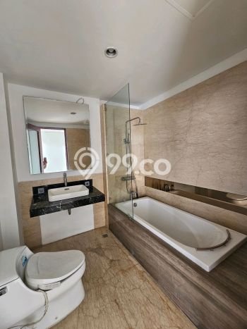 Ready to Use! Premium House LT 489m2 Desain Elegan di Pondok Indah Ready to Use! Premium House LT 489m2 Desain Elegan di Pondok Indah