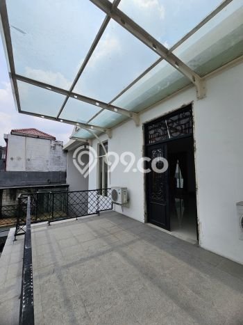 Rumah Elit Akses Mudah di Jakarta Selatan Unfurnished Rumah Elit Akses Mudah di Jakarta Selatan Unfurnished