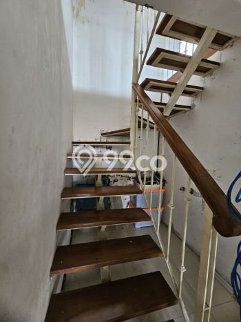 Rumah Elit Akses Mudah di Jakarta Selatan Unfurnished Rumah Elit Akses Mudah di Jakarta Selatan Unfurnished