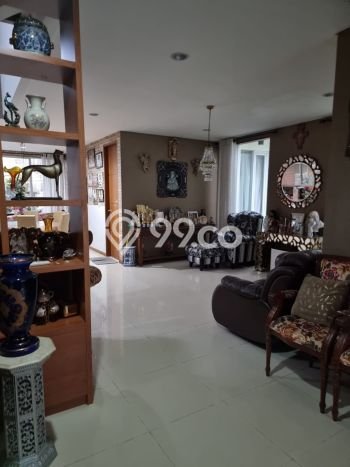 Rumah Elit Modern Tanpa Renovasi di Pondok Indah Jakarta Selatan Rumah Elit Modern Tanpa Renovasi di Pondok Indah Jakarta Selatan