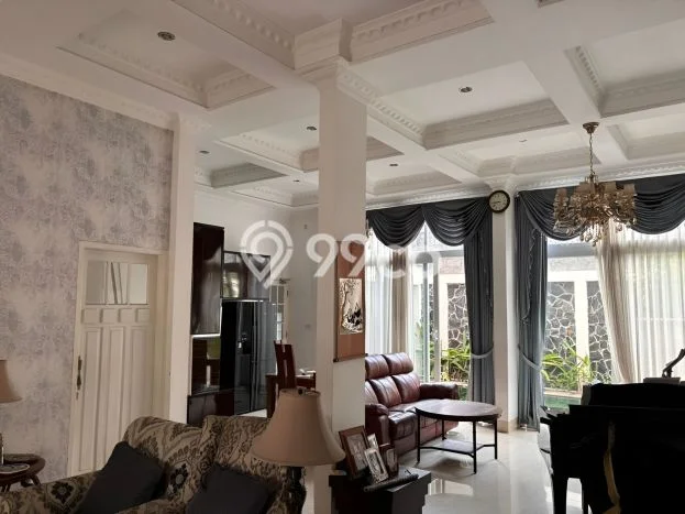 Lokasi terbaik! Rumah siap pakai dikontrakkan di Jagakarsa LB 330m2 Lokasi terbaik! Rumah siap pakai dikontrakkan di Jagakarsa LB 330m2