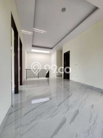Rumah Luxury Modern Tanpa Renovasi di BSD Eminent Tangerang Rumah Luxury Modern Tanpa Renovasi di BSD Eminent Tangerang