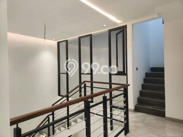 Rumah Luxury Modern Tanpa Renovasi di BSD The Icon Tangerang Rumah Luxury Modern Tanpa Renovasi di BSD The Icon Tangerang