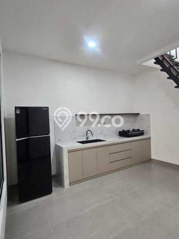 Ready to Use! Luxury House LT 240m2 Desain Elegan di Alam Sutera Ready to Use! Luxury House LT 240m2 Desain Elegan di Alam Sutera