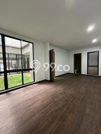 Rumah Luxury Modern Tanpa Renovasi di BSD Tangerang Rumah Luxury Modern Tanpa Renovasi di BSD Tangerang
