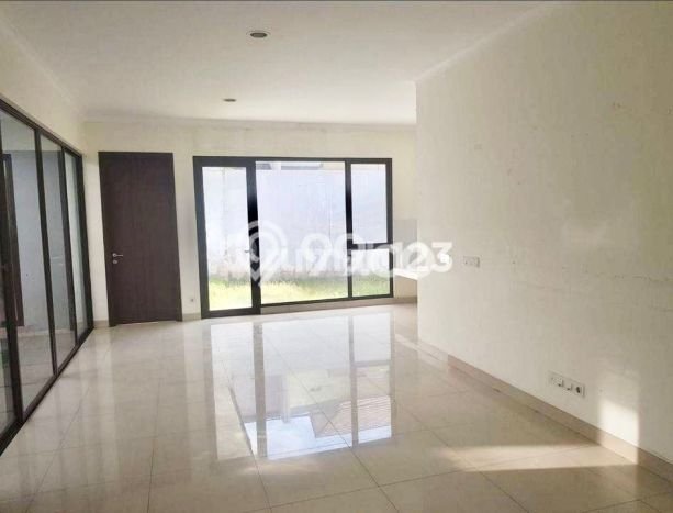 Rumah Elit LB 153m2 Siap Huni Desain Elegan di BSD The Icon, Tangerang Rumah Elit LB 153m2 Siap Huni Desain Elegan di BSD The Icon, Tangerang