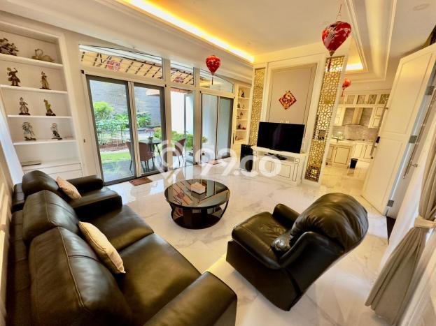 Hunian Modern Disewakan di BSD De Park Tangerang 4 KT & 4 KM Hunian Modern Disewakan di BSD De Park Tangerang 4 KT & 4 KM
