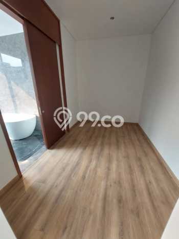 Rumah Mewah LB 465m2 Siap Huni Desain Elegan di BSD, Tangerang Rumah Mewah LB 465m2 Siap Huni Desain Elegan di BSD, Tangerang