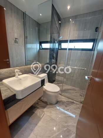 Rumah Mewah LB 465m2 Siap Huni Desain Elegan di BSD, Tangerang Rumah Mewah LB 465m2 Siap Huni Desain Elegan di BSD, Tangerang