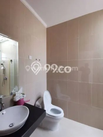 Ready to Use! Premium House LT 160m2 Desain Elegan di BSD Green Wich Ready to Use! Premium House LT 160m2 Desain Elegan di BSD Green Wich