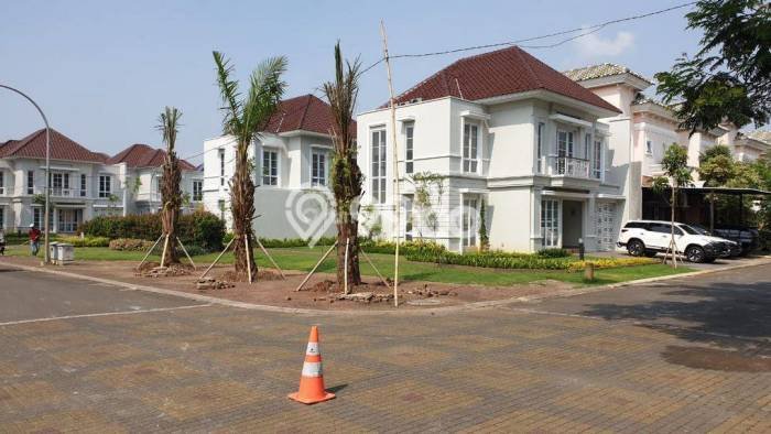 Rumah LT 288m² Akses Transportasi Umum di Gading Serpong, Tangerang Rumah LT 288m² Akses Transportasi Umum di Gading Serpong, Tangerang