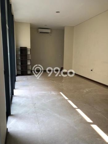Rumah Mewah LB 242m2 Siap Huni Desain Elegan di BSD, Tangerang Rumah Mewah LB 242m2 Siap Huni Desain Elegan di BSD, Tangerang