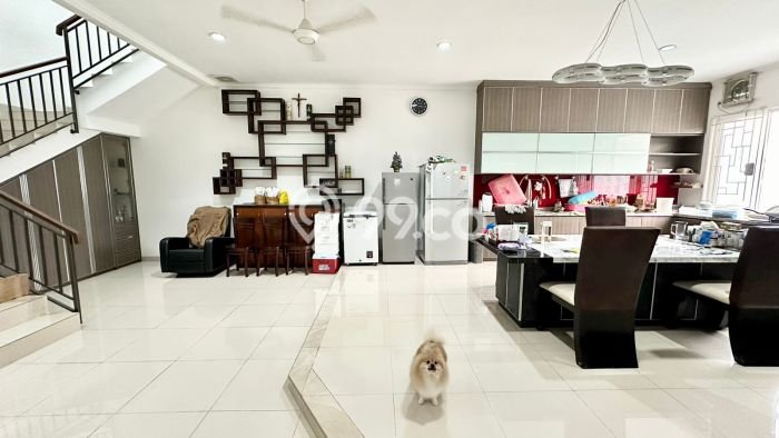 Ready to Use! Luxury House LT 219m2 Desain Modern di BSD Foresta Ready to Use! Luxury House LT 219m2 Desain Modern di BSD Foresta