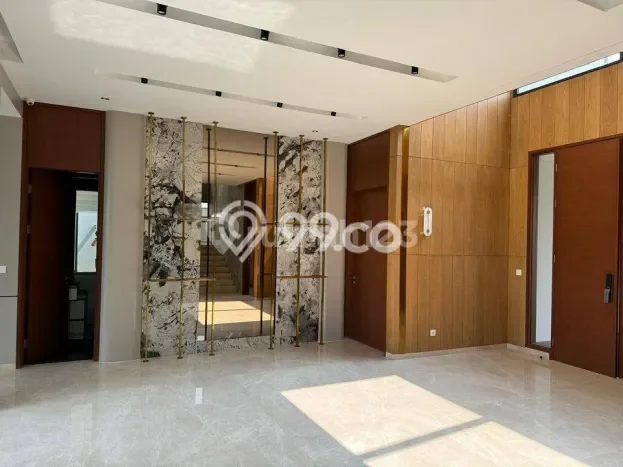 Ready to Use! Premium House LT 665m2 Desain Elegan di BSD Ready to Use! Premium House LT 665m2 Desain Elegan di BSD