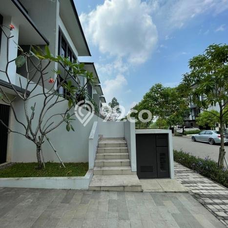 Rumah Luxury Modern Tanpa Renovasi di BSD City Tangerang Rumah Luxury Modern Tanpa Renovasi di BSD City Tangerang