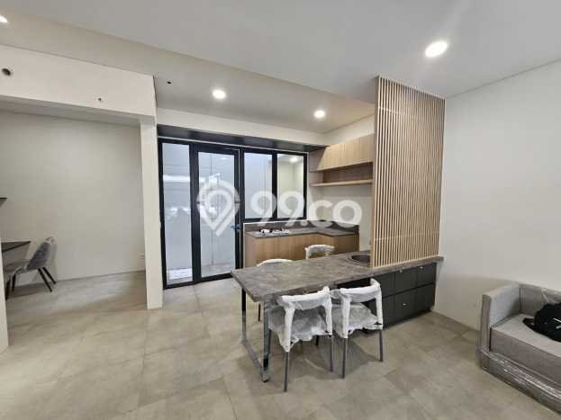 Rumah Luas Asri 3 KT Siap Huni di BSD City Tangerang Rumah Luas Asri 3 KT Siap Huni di BSD City Tangerang