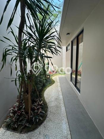 Jual Rumah Mewah Elegan Dengan View Eksklusif di BSD City, Tangerang Jual Rumah Mewah Elegan Dengan View Eksklusif di BSD City, Tangerang