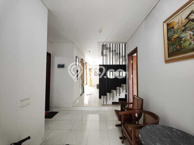 Rumah Elit LB 198m2 Siap Pakai Desain Elegan di BSD The Green, Tangerang Rumah Elit LB 198m2 Siap Pakai Desain Elegan di BSD The Green, Tangerang