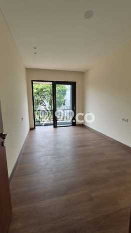 Rumah Mewah LB 289m2 Siap Huni Desain Elegan di BSD The Icon, Tangerang Rumah Mewah LB 289m2 Siap Huni Desain Elegan di BSD The Icon, Tangerang