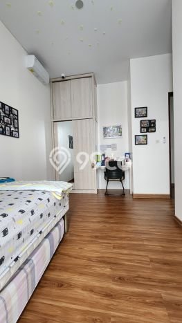 Rumah Elit LB 200m2 Siap Huni Desain Elegan di BSD Eminent, Tangerang Rumah Elit LB 200m2 Siap Huni Desain Elegan di BSD Eminent, Tangerang