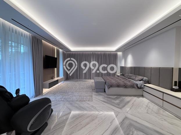 Hunian Elit LB 1400m2 Siap Huni Desain Elegan di BSD Telaga Golf, Tangerang Hunian Elit LB 1400m2 Siap Huni Desain Elegan di BSD Telaga Golf, Tangerang