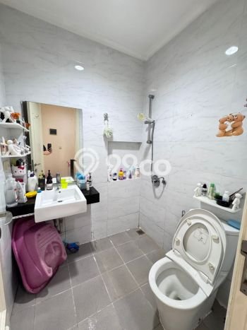 Hunian Cantik Modern Lb 80m2 di Cipondoh, Tangerang Hunian Cantik Modern Lb 80m2 di Cipondoh, Tangerang