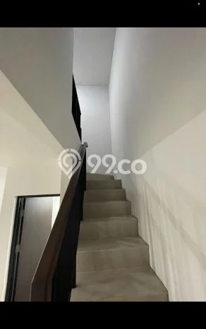 Disewakan! Rumah 3 Kamar Tidur &
2 Kamar Mandi di Semanan, Jakarta Barat Disewakan! Rumah 3 Kamar Tidur &
2 Kamar Mandi di Semanan, Jakarta Barat