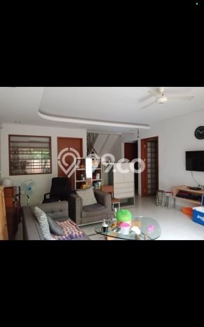 For Sale! Luxury House LT 156m2 Desain Elegan di Pulomas For Sale! Luxury House LT 156m2 Desain Elegan di Pulomas