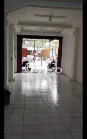 Disewakan Ruko komersial di Cipondoh luas bangunan 72m2 Disewakan Ruko komersial di Cipondoh luas bangunan 72m2
