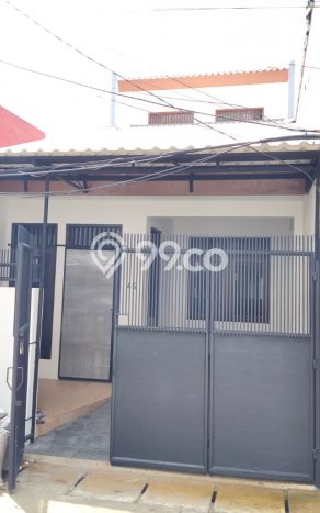 For Sale Hunian Rumah Terawat 4 Kamar di Grogol, Jakarta Barat For Sale Hunian Rumah Terawat 4 Kamar di Grogol, Jakarta Barat
