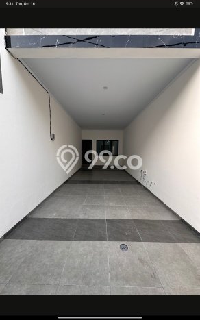 Rumah Luxury Modern Tanpa Renovasi di Tanjung Duren Jakarta Barat Rumah Luxury Modern Tanpa Renovasi di Tanjung Duren Jakarta Barat
