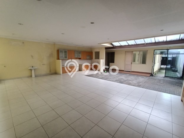 Rumah Asri Senen, Area Tenang - LT 279m² Rumah Asri Senen, Area Tenang - LT 279m²
