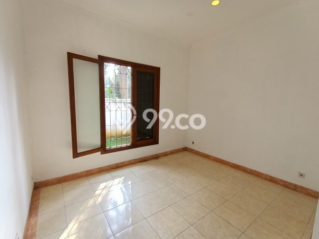 Dijual Rumah Luas Elegan Dengan View Eksklusif di Jati Padang, Jakarta Selatan Dijual Rumah Luas Elegan Dengan View Eksklusif di Jati Padang, Jakarta Selatan