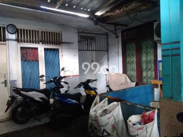 Rumah Modern 18 KT di Kalideres Jakarta Barat Semi Furnished Rumah Modern 18 KT di Kalideres Jakarta Barat Semi Furnished