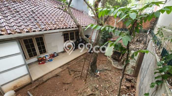 Ready to Use! Luxury House LT 300m2 Desain Elegan di Bintaro Ready to Use! Luxury House LT 300m2 Desain Elegan di Bintaro
