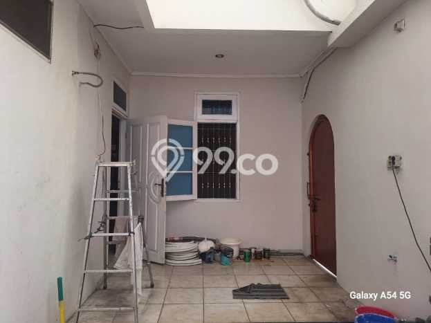 Rumah Mewah LB 175m2 Siap Huni Desain Elegan di Duta Garden, Tangerang Rumah Mewah LB 175m2 Siap Huni Desain Elegan di Duta Garden, Tangerang