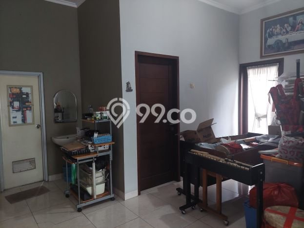 Hunian Mewah LB 300m2 Siap Huni Desain Elegan di Cibubur, Bekasi Hunian Mewah LB 300m2 Siap Huni Desain Elegan di Cibubur, Bekasi